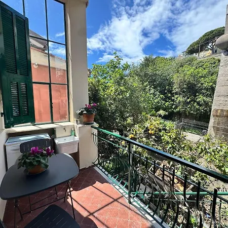 Splendida Casa Vista Mare Per 4 Persone Di Fronte Alle Spiagge Di * Bussana Nuova