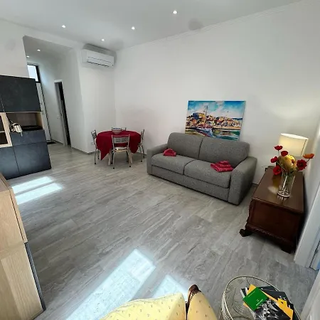 Splendida Casa Vista Mare Per 4 Persone Di Fronte Alle Spiagge Di