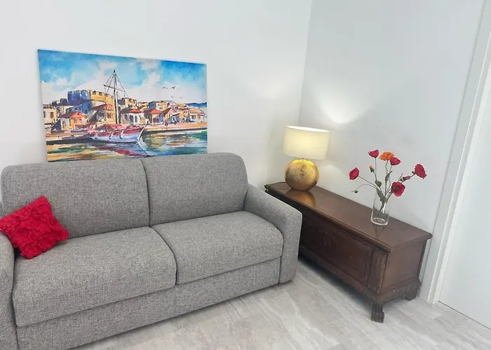 Splendida Casa Vista Mare Per 4 Persone Di Fronte Alle Spiagge Di Bussana Nuova