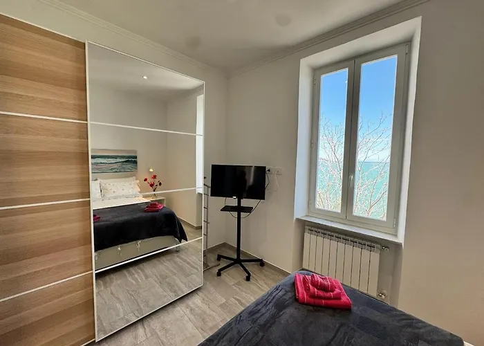 Splendida Casa Vista Mare Per 4 Persone Di Fronte Alle Spiagge Di Apartment Bussana Nuova