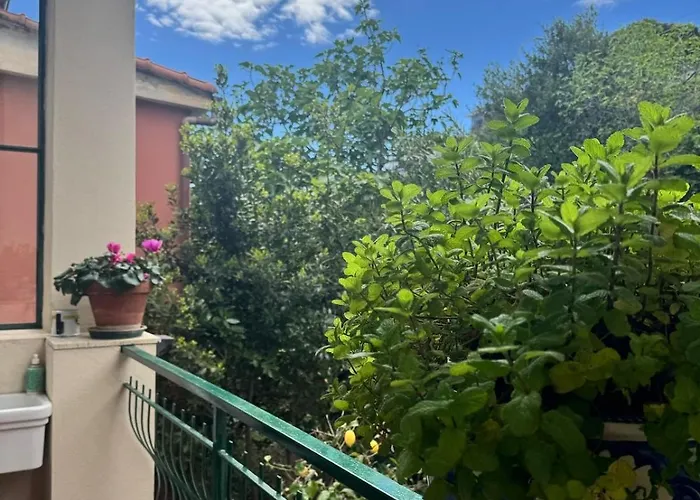 Splendida Casa Vista Mare Per 4 Persone Di Fronte Alle Spiagge Di * Bussana Nuova